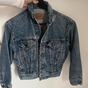 Levi’s crop denim jacket